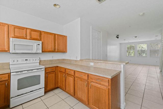 433 Amador Lane 5, West Palm Beach, FL 33401