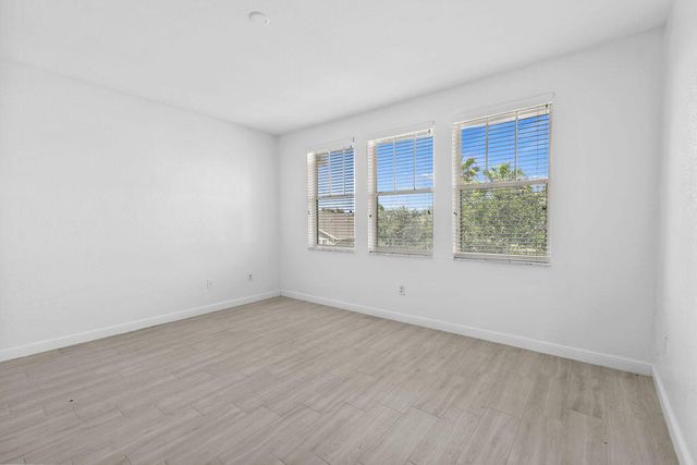 433 Amador Lane 5, West Palm Beach, FL 33401