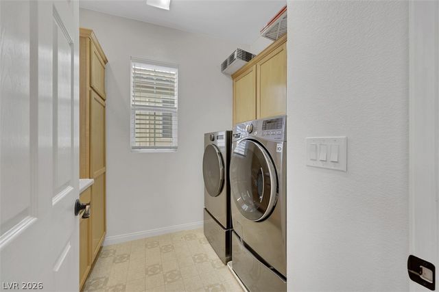 10345 Grizzly Creek Street, Las Vegas, NV 89178