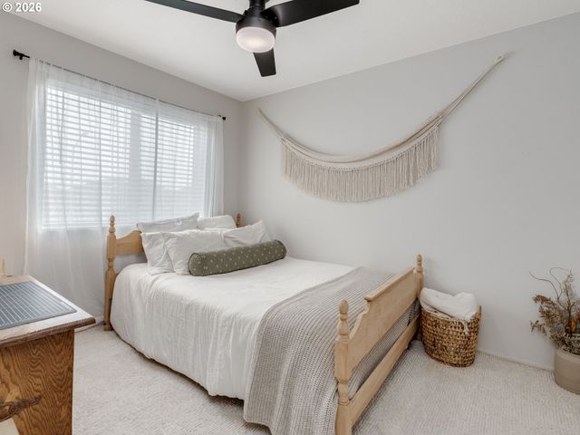 5010 GEMINI Ave Ne, Salem, OR 97305