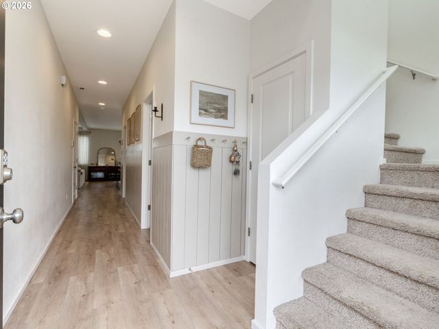 5010 GEMINI Ave Ne, Salem, OR 97305