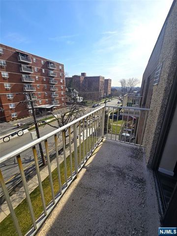 245 Anderson Street 4G, Hackensack, NJ 07601