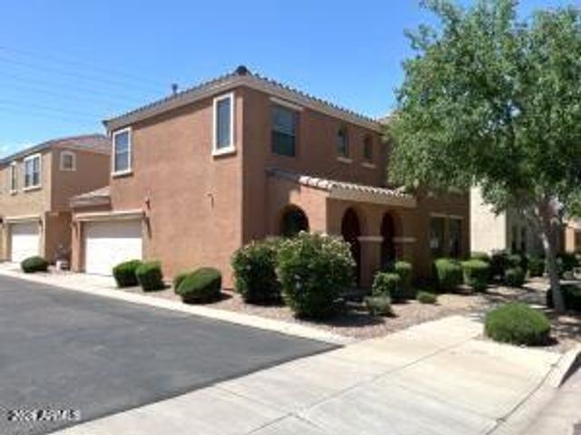 2547 E BART Street, Gilbert, AZ 85295
