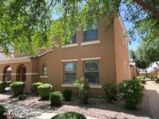 2547 E BART Street, Gilbert, AZ 85295