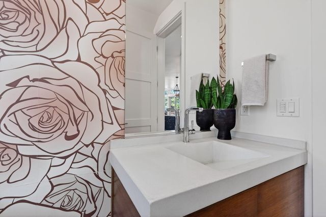 61422 Meeks Trail, Bend, OR 97702