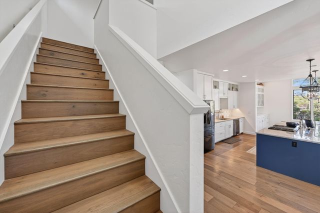 61422 Meeks Trail, Bend, OR 97702