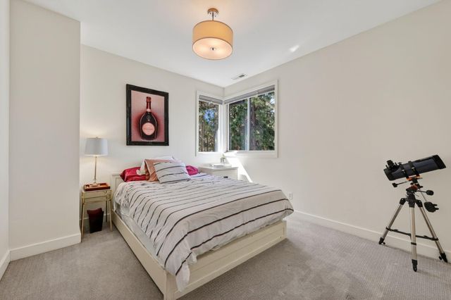 61422 Meeks Trail, Bend, OR 97702