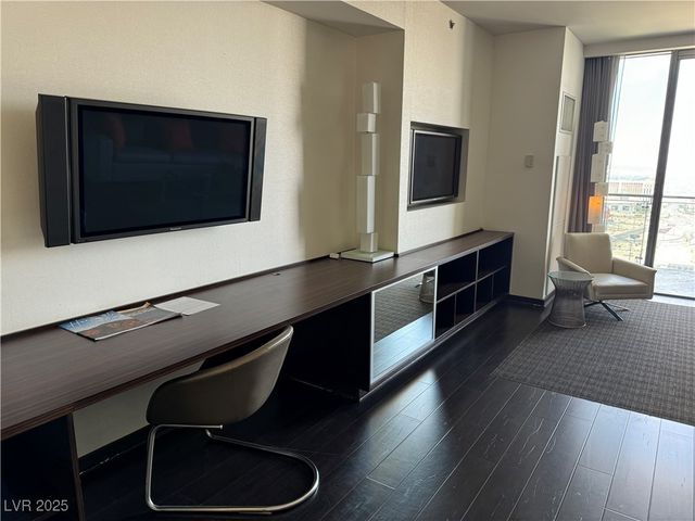 4381 West Flamingo Road 3708, Las Vegas, NV 89103