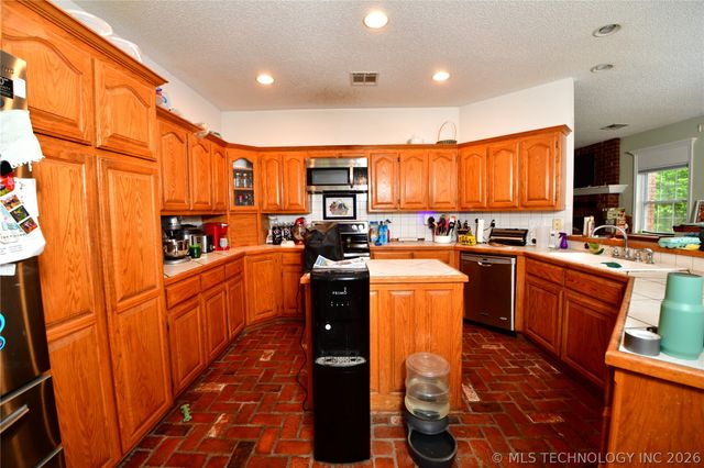 2634 E 508 Road, Salina, OK 74365