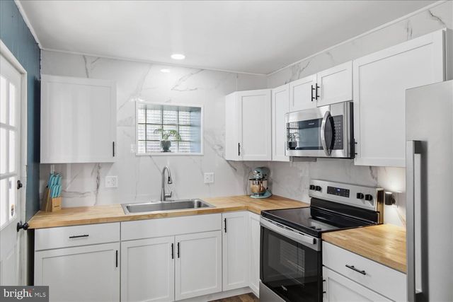 134 LAUREL ST, Lancaster, PA 17603