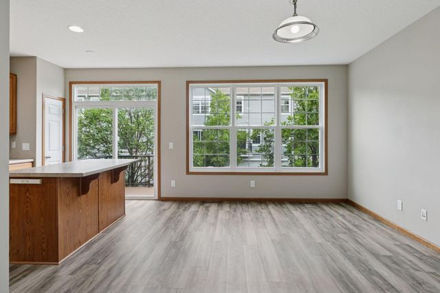 1508 Savanna Drive, Shakopee, MN 55379