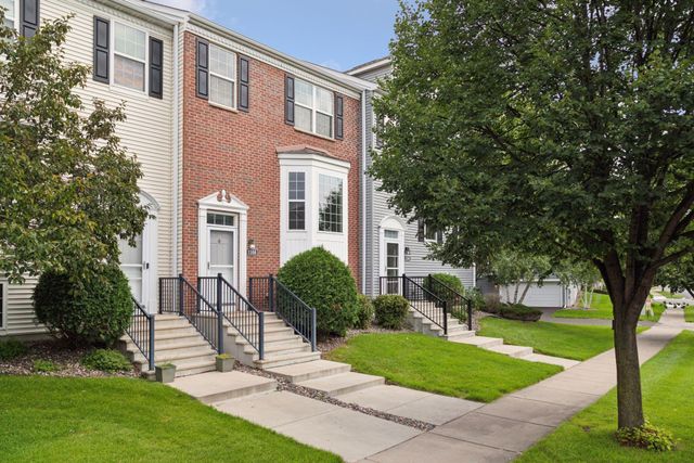 1508 Savanna Drive, Shakopee, MN 55379