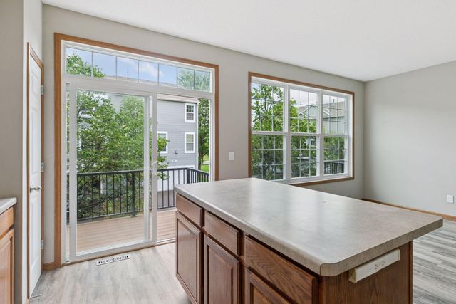 1508 Savanna Drive, Shakopee, MN 55379