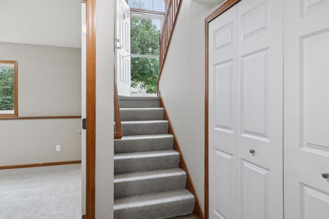 1508 Savanna Drive, Shakopee, MN 55379