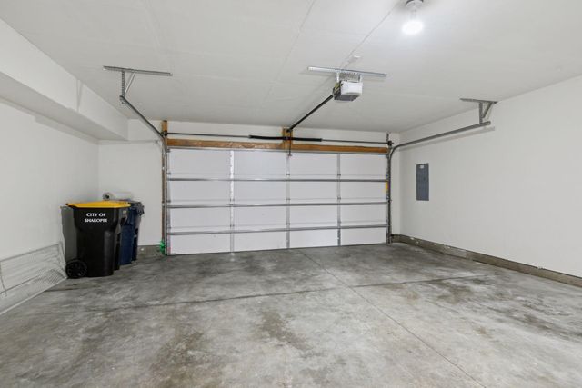 1508 Savanna Drive, Shakopee, MN 55379