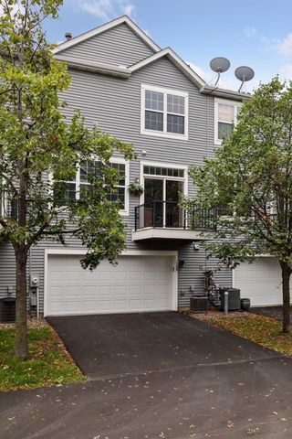 1508 Savanna Drive, Shakopee, MN 55379
