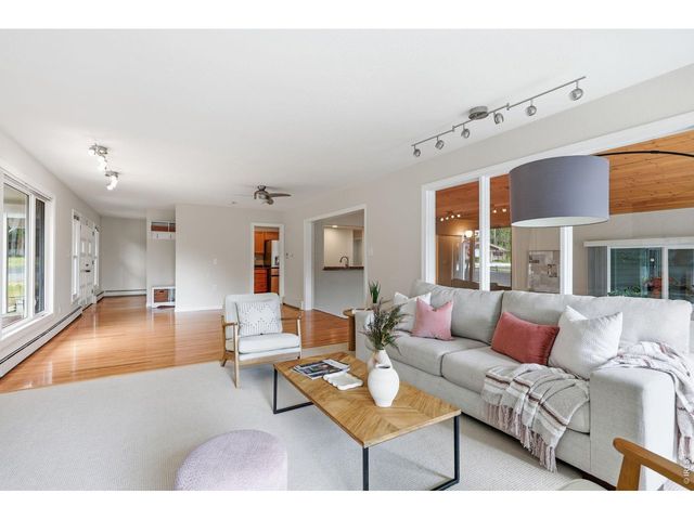 7350 Flower St, Arvada, CO 80005
