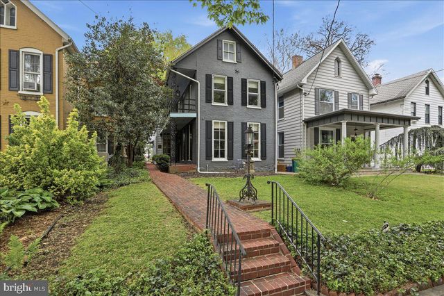 627 PHILADELPHIA AVE, Chambersburg, PA 17201