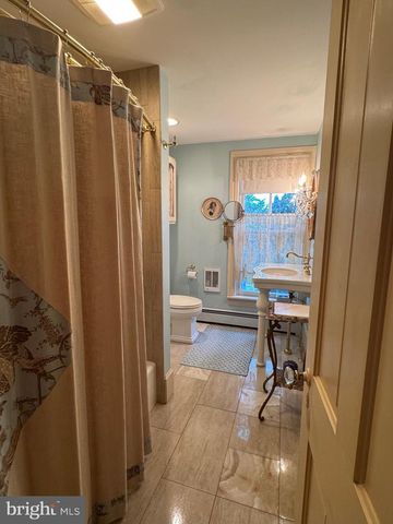 627 PHILADELPHIA AVE, Chambersburg, PA 17201