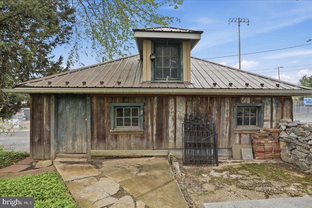 627 PHILADELPHIA AVE, Chambersburg, PA 17201