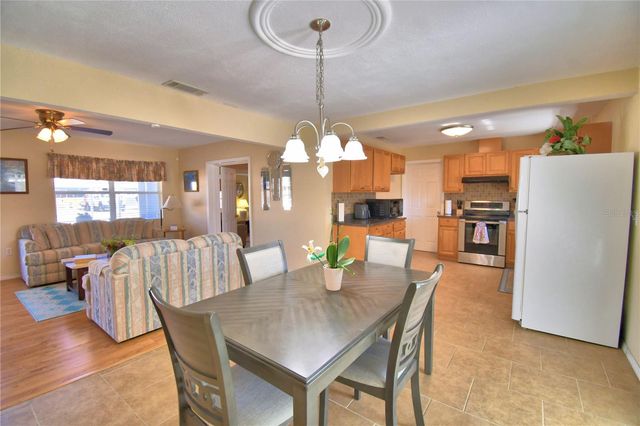 2410 W CENTRAL AVENUE, Winter Haven, FL 33880