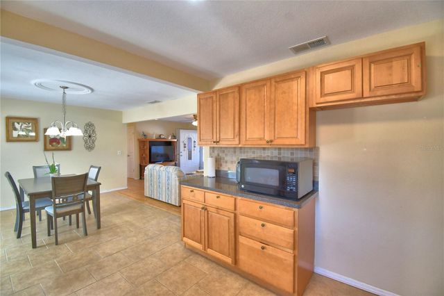 2410 W CENTRAL AVENUE, Winter Haven, FL 33880