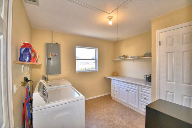 2410 W CENTRAL AVENUE, Winter Haven, FL 33880