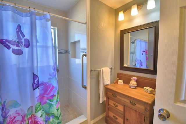 2410 W CENTRAL AVENUE, Winter Haven, FL 33880