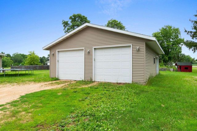 210 N GRAND AVENUE, Embarrass, WI 54933