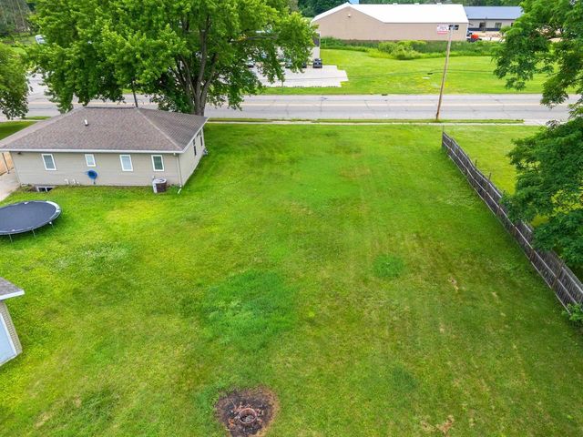 210 N GRAND AVENUE, Embarrass, WI 54933