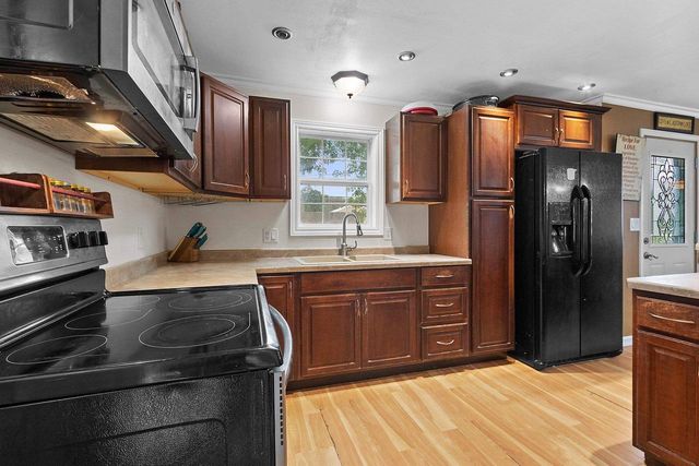 210 N GRAND AVENUE, Embarrass, WI 54933