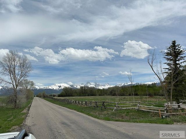 5775 N 500 W, Tetonia, ID 83452
