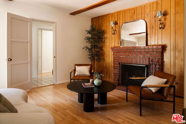 13024 Magnolia Boulevard, Los Angeles, CA 91423