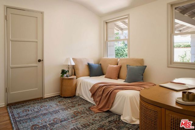 13024 Magnolia Boulevard, Los Angeles, CA 91423