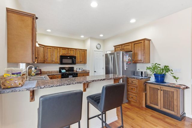 2124 N Jamestown Street, Ozark, MO 65721