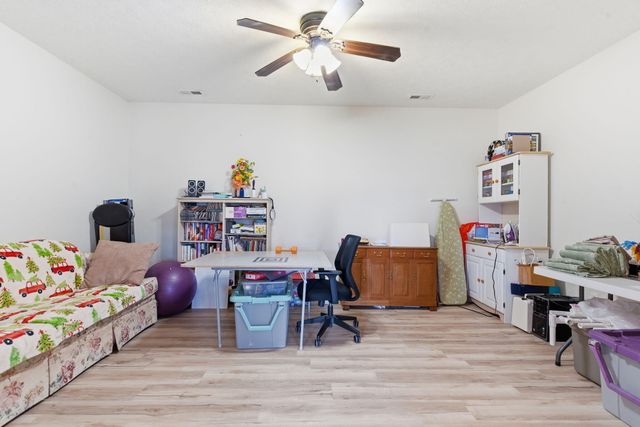 2124 N Jamestown Street, Ozark, MO 65721