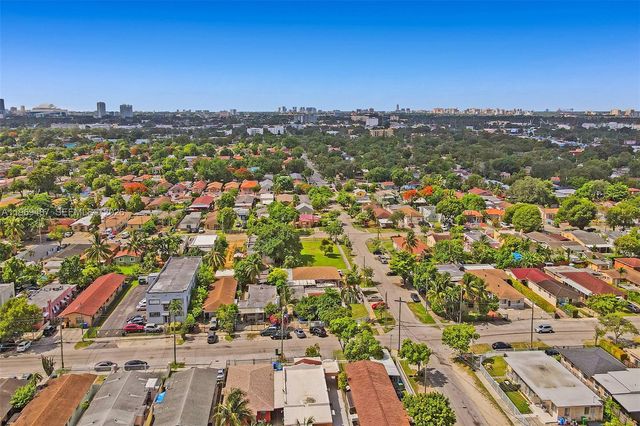 2397 NW 34th St, Miami, FL 33142