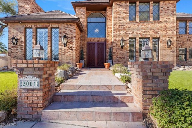 2001 Diamond Bar Drive, Las Vegas, NV 89117