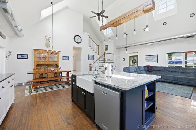 16785 S 169th West West Avenue, Kellyville, OK 74039