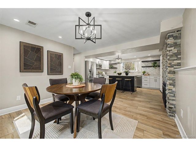 660 S Arbutus St, Lakewood, CO 80228