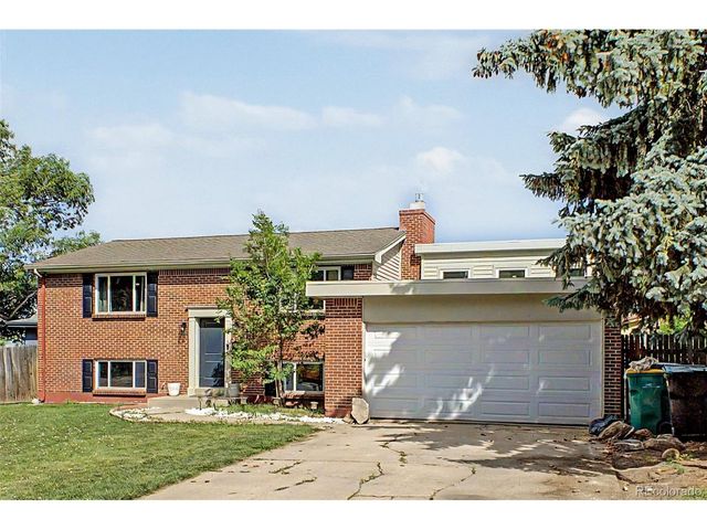 660 S Arbutus St, Lakewood, CO 80228