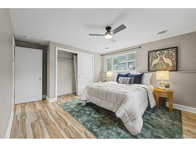 660 S Arbutus St, Lakewood, CO 80228