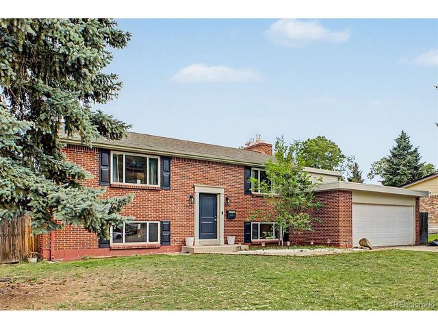 660 S Arbutus St, Lakewood, CO 80228