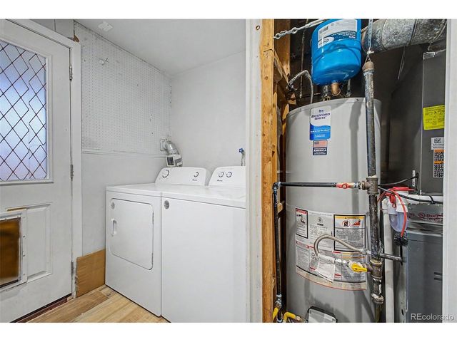 660 S Arbutus St, Lakewood, CO 80228