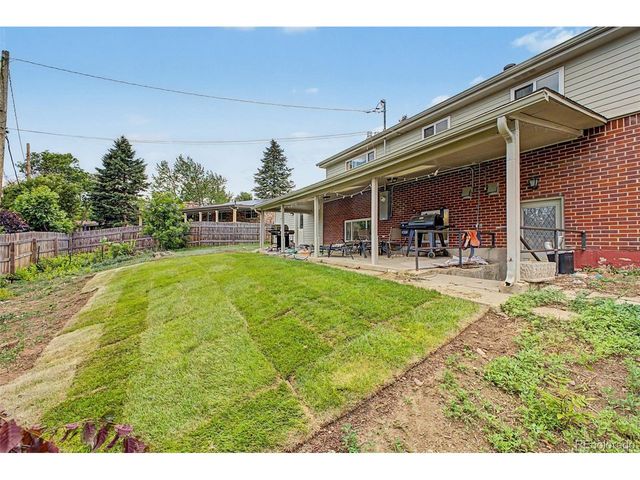 660 S Arbutus St, Lakewood, CO 80228