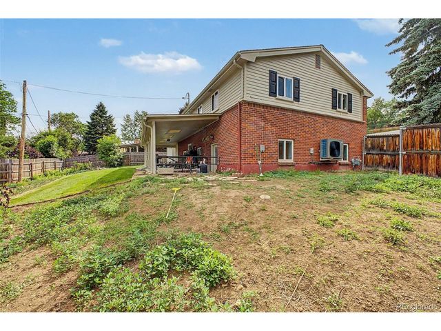 660 S Arbutus St, Lakewood, CO 80228