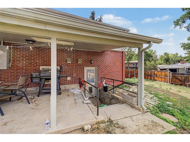 660 S Arbutus St, Lakewood, CO 80228
