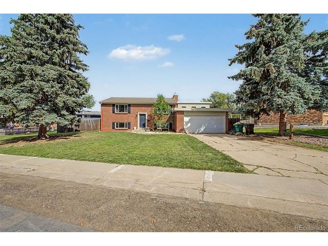 660 S Arbutus St, Lakewood, CO 80228