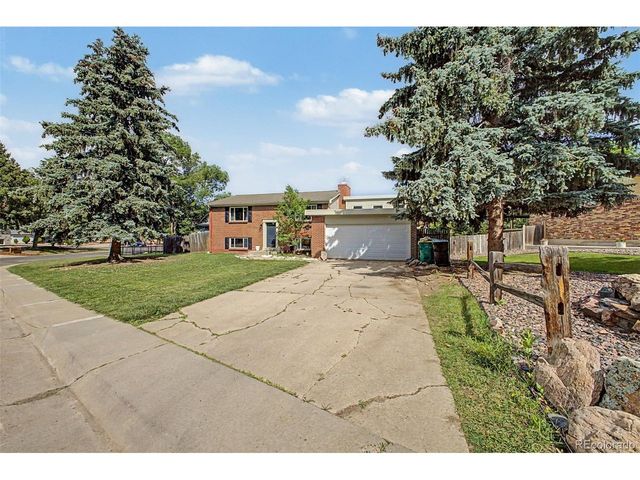 660 S Arbutus St, Lakewood, CO 80228