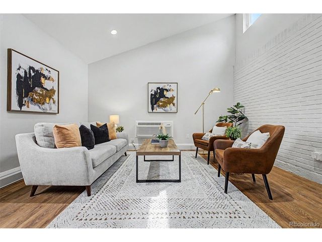660 S Arbutus St, Lakewood, CO 80228
